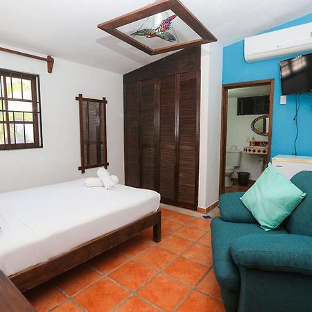 Ikaro Suites Colonial Cancún Exterior foto